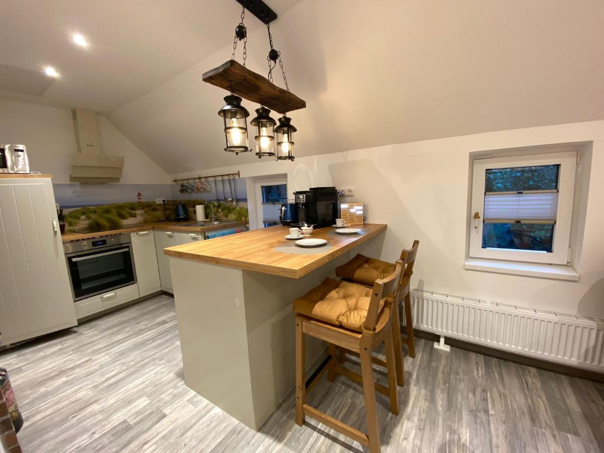 Ferienwohnung Gulfhaus, Mit Sauna Und Grossem Garten Apen Экстерьер фото