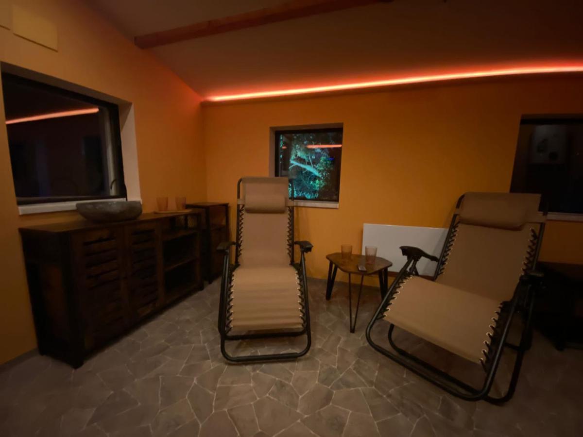 Ferienwohnung Gulfhaus, Mit Sauna Und Grossem Garten Apen Экстерьер фото